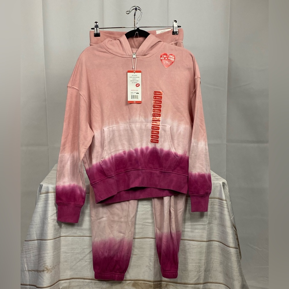 Women’s XS WildFox Hoodie and Jogger set